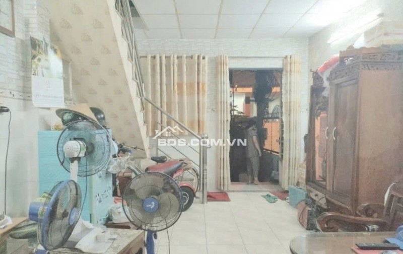 Bán nhà mặt tiền KD-64m2-2 tầng-Giá tốt 3.85 tỷ-Ngay trung tâm Thủ Đức.